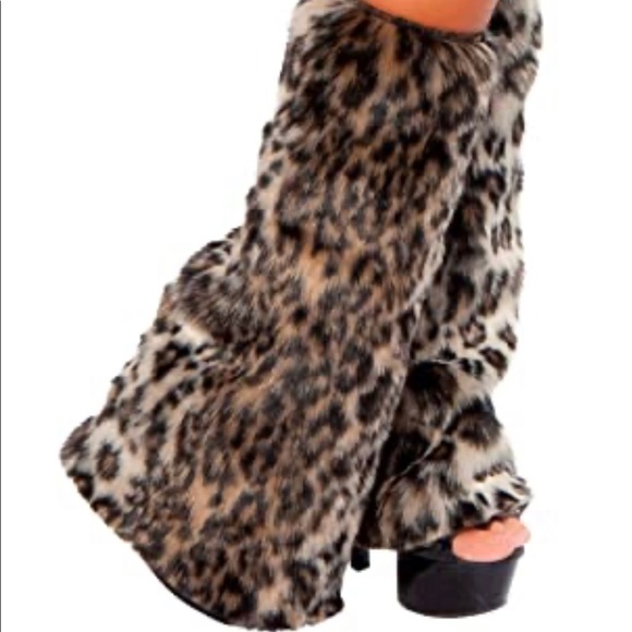FAUX FUR LEOPARD LEG WARMERS - Picture 3 of 3